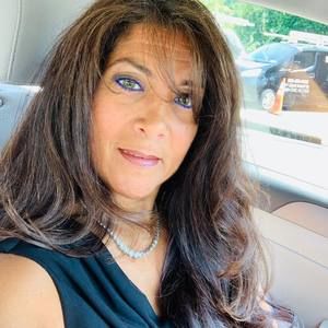 Meet your Posher, Marisa